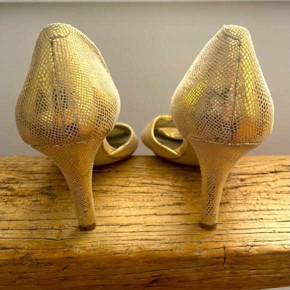 Nine West Gold Heeled Sandals - Picture 4 of 5